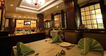 Dynasty Hotel
