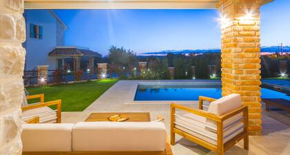 Luxury Villas Kras Ladies