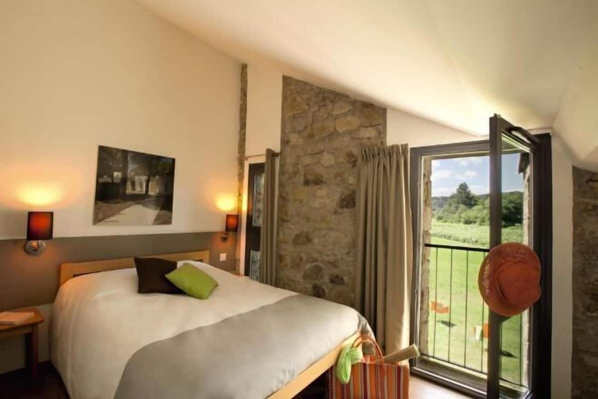 1 chambre, rideaux occultants, chambres insonorisées