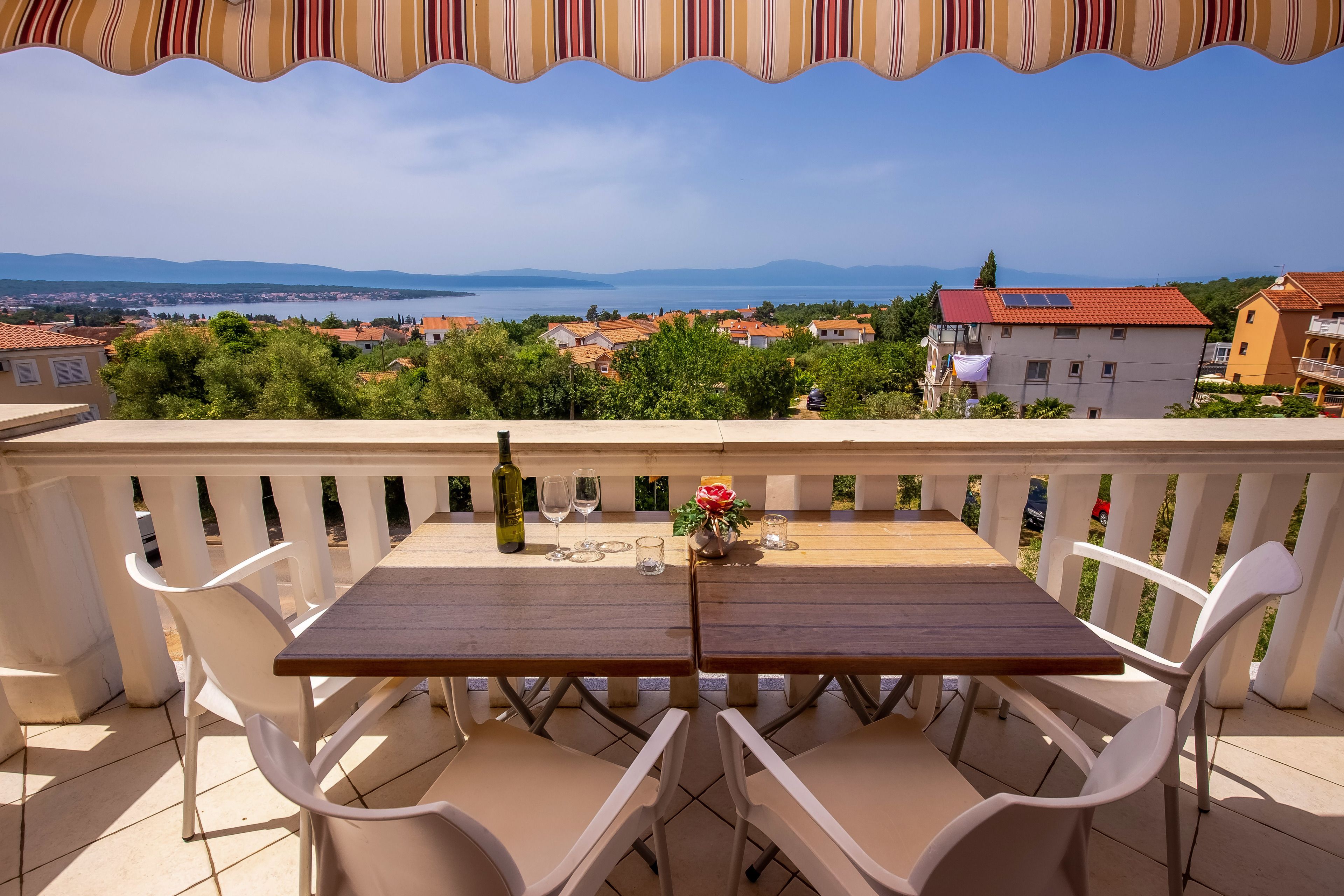 Departamento, 2 habitaciones, cocina | Vista del balcón