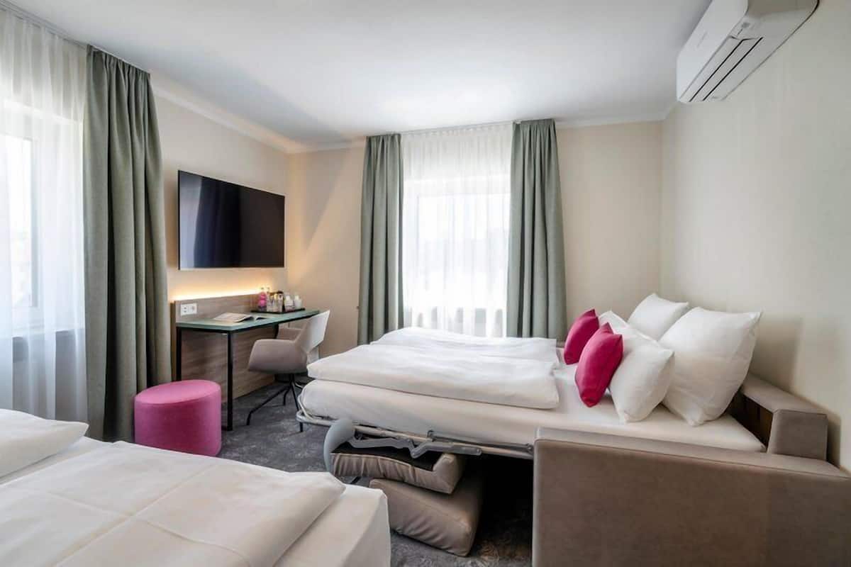 Superior Quadruple Room | Premium bedding, pillowtop beds, in-room safe, desk