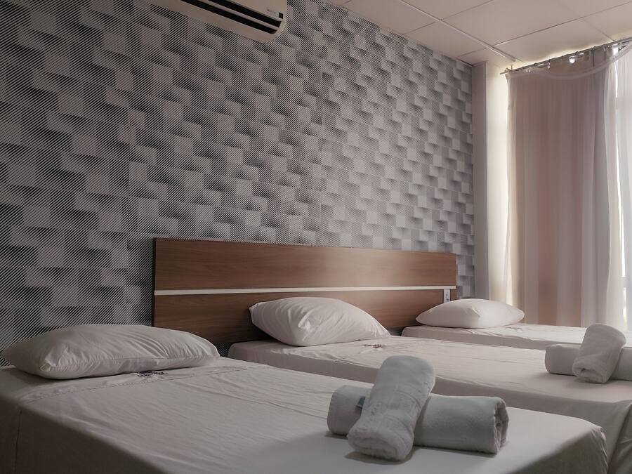 Economy Room | Egyptian cotton sheets, premium bedding, minibar, in-room safe