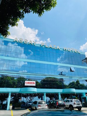 Front of property - Assay Plaza Hotel (Hortolandia)