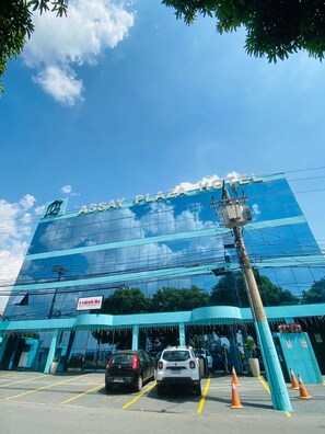 Front of property - Assay Plaza Hotel (Hortolandia)