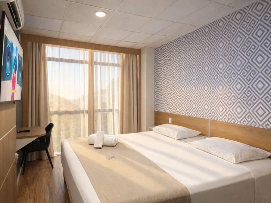 Luxury Room | Egyptian cotton sheets, premium bedding, minibar, in-room safe