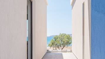 Chambre Double, vue mer | Terrasse/Patio