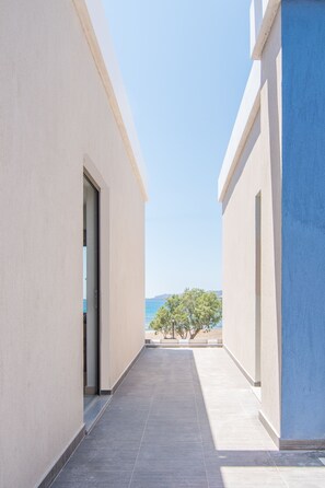 Tweepersoonskamer, uitzicht op zee | Terras