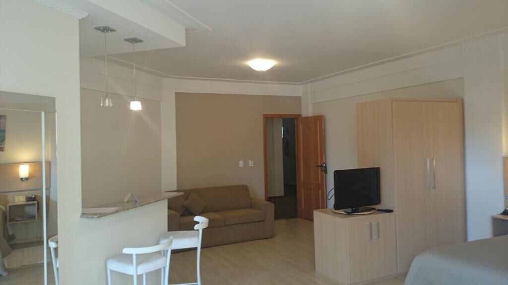 19-inch lcd tv with cable channels, tv