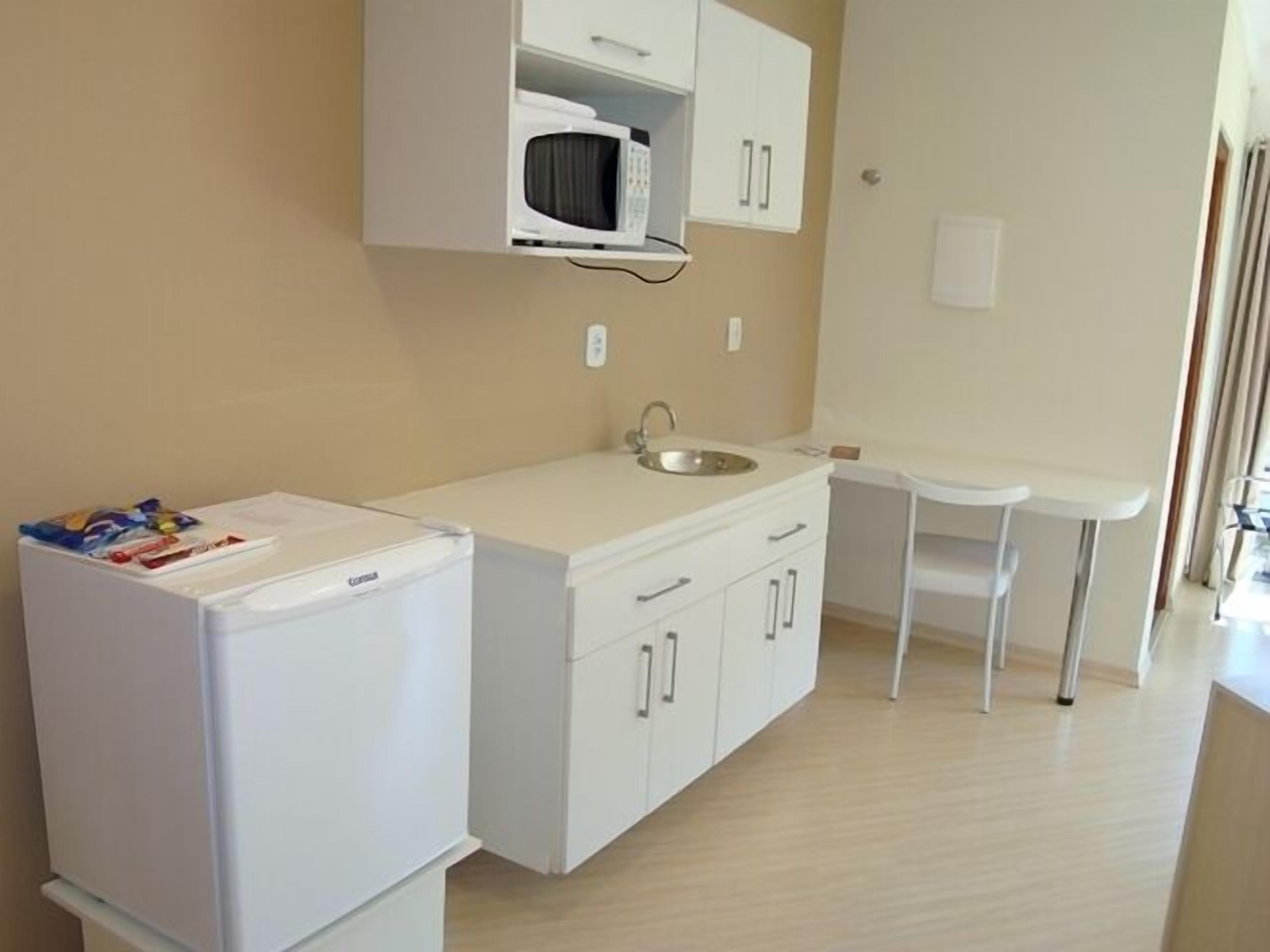 deluxe room | private kitchen | microwave, stovetop, high chair, cookware/dishes/utensils