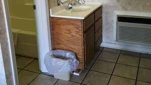 Bathroom sink - McCaig Motel (Lincoln)