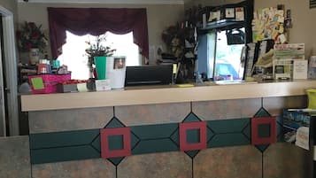 Check-in/check-out kiosk