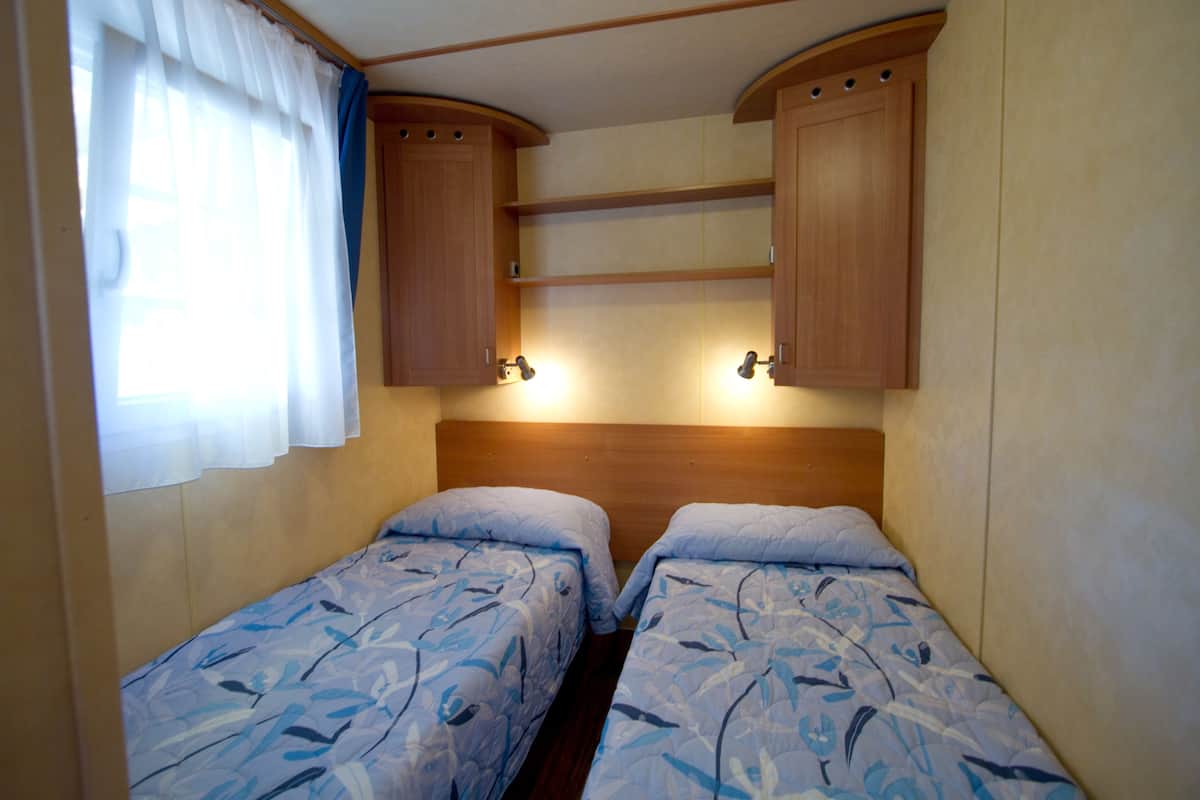 Mobile Home, 2 Bedrooms, Kitchenette (5 pax)