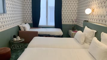 Habitación triple superior | Escritorio, insonorización y wifi gratis