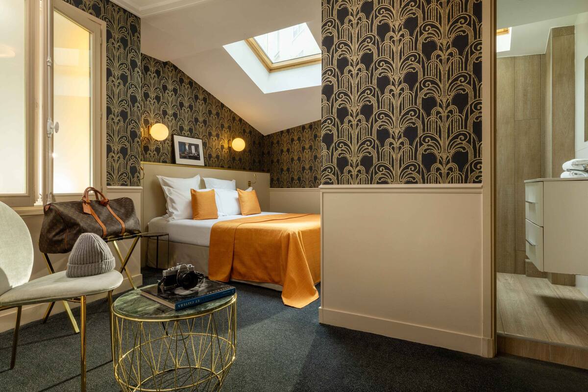 Premium Apartment | Premium bedding, Select Comfort beds, desk, soundproofing
