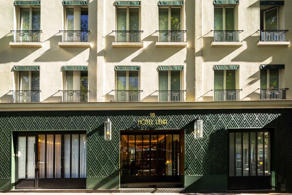 Front of property - Hôtel Léna (Paris)