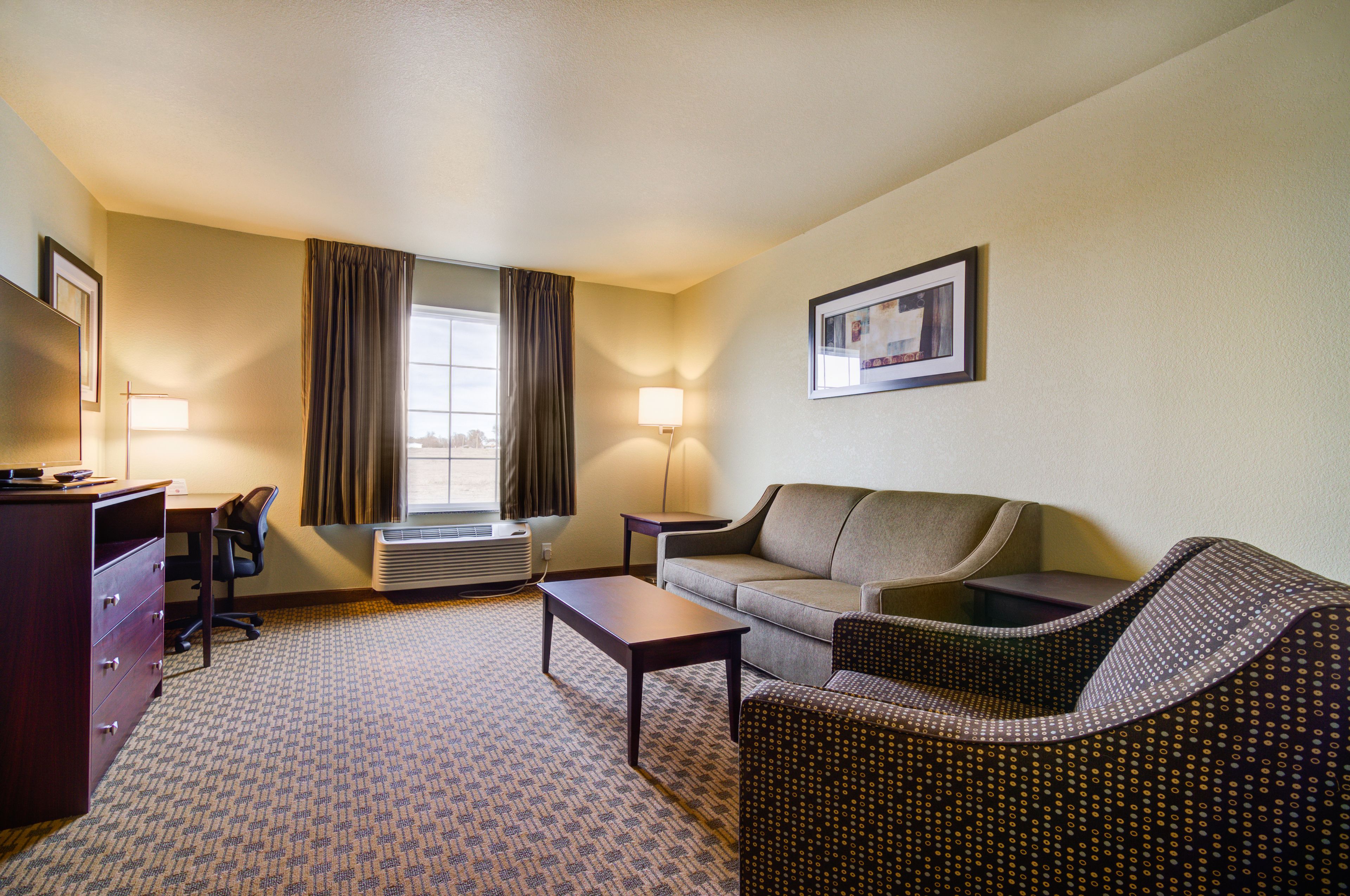 egyptian cotton sheets, premium bedding, pillow-top beds, in-room safe