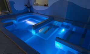 Couples treatment rooms, sauna, hot tub, massages - Nero D'Avorio Aparthotel & SPA (Rimini)