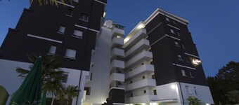 Nero D'Avorio Aparthotel & SPA