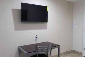 Luxe beddengoed, een bureau, een strijkplank/strijkijzer, gratis wifi