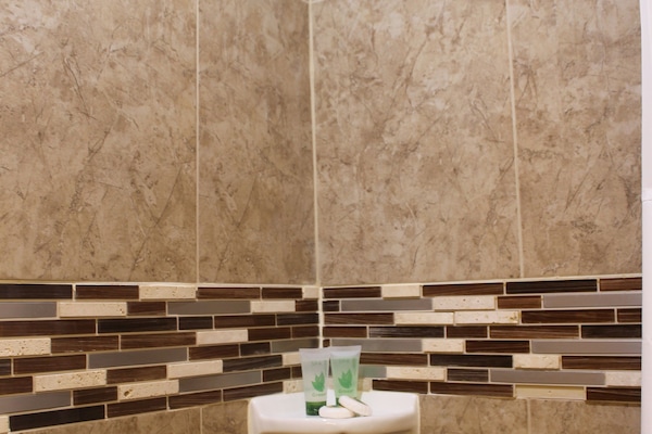Shower kamar mandi
