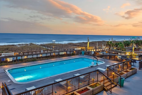 Hampton Inn & Suites Carolina Beach Oceanfront