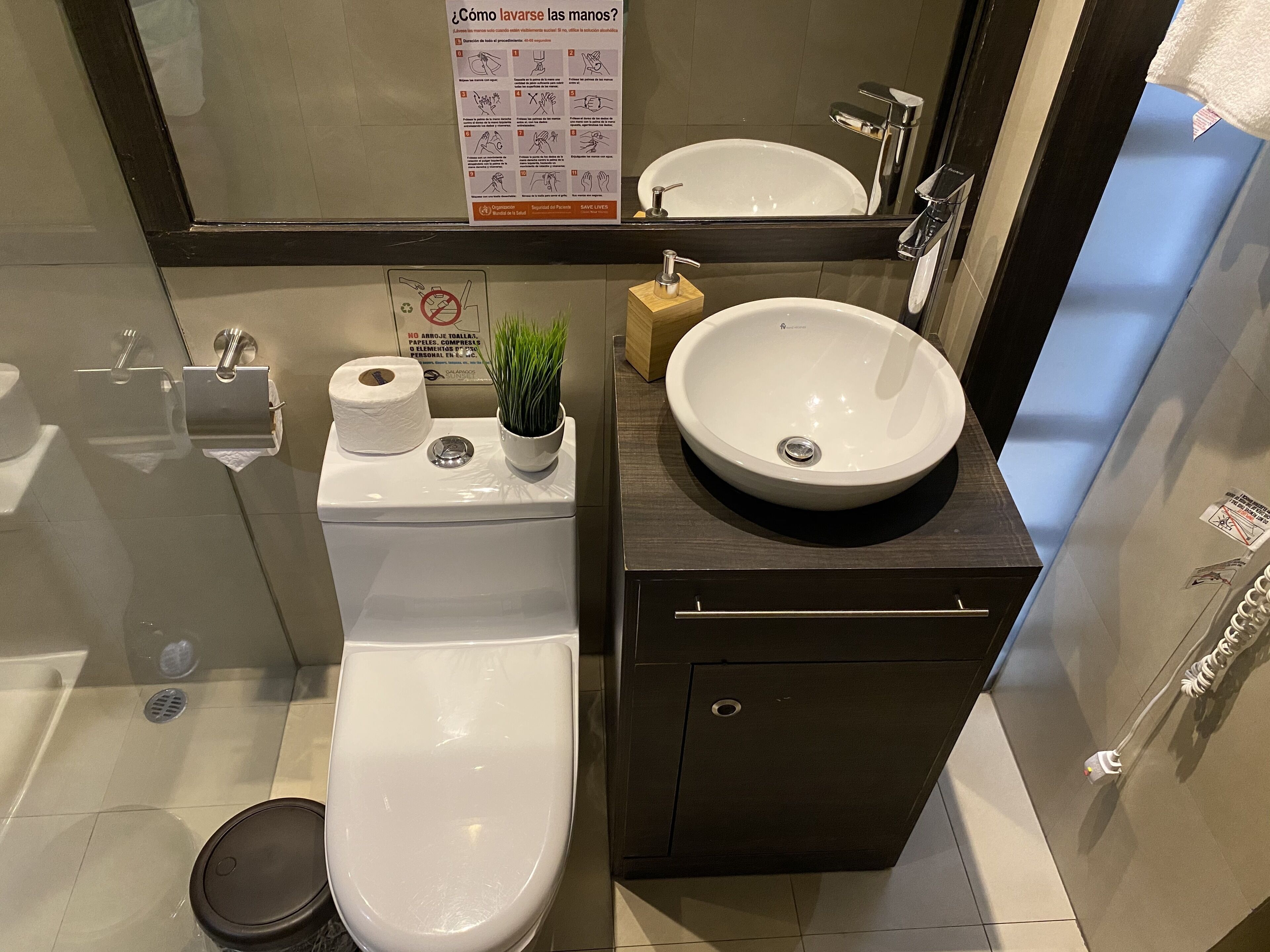 standard room, 1 bedroom | bathroom | shower, free toiletries, hair dryer, towels