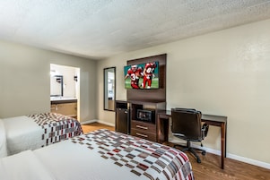 ห้องดีลักซ์, เตียงใหญ่ 2 เตียง, ปลอดบุหรี่ | โต๊ะทำงาน, ผ้าม่านกันแสง, เปล/เตียงเด็กอ่อน (ฟรี), Wi-Fi ฟรี