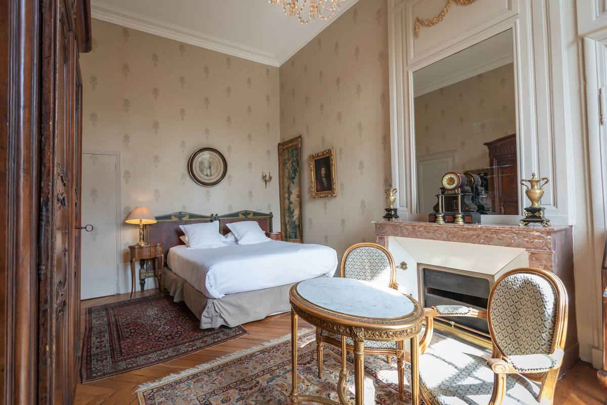 Double Room (Picard de Phelippeaux) | Premium bedding, minibar, desk, blackout curtains