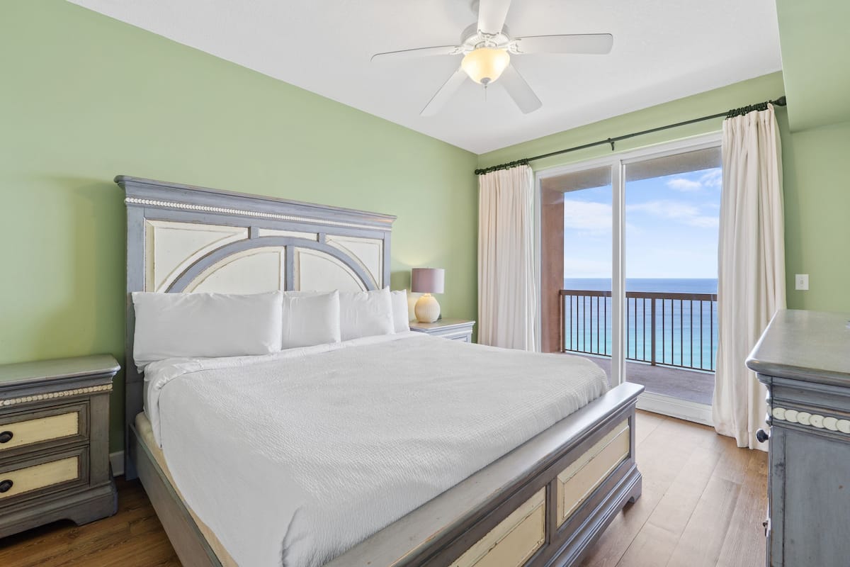 Condo, 3 Bedrooms, Beachfront (2202) | 3 bedrooms, individually decorated, individually furnished