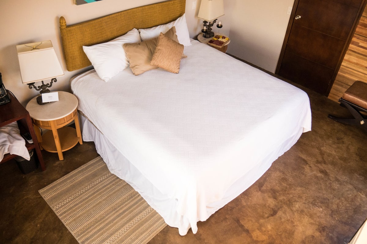 Villa Deluxe, 1 cama King size, balcón, vista al valle | 1 habitación, camas con pillow-top y decoración personalizada