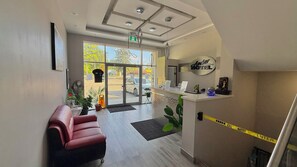 Reception - Amber Hotel (Lambton Shores)