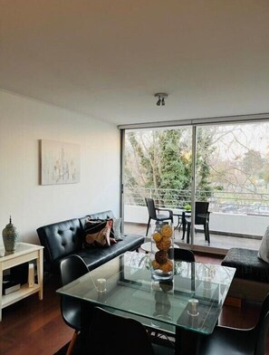 Appartement Exécutif, 2 chambres | Coin séjour