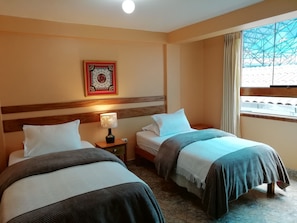 1 bedroom, Egyptian cotton sheets, down duvets, pillow-top beds