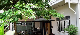 Baan Rare Guesthouse