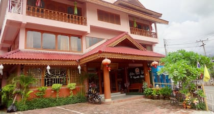 Ngamta Hotel