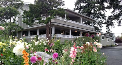 Friday Harbor Grand B&B