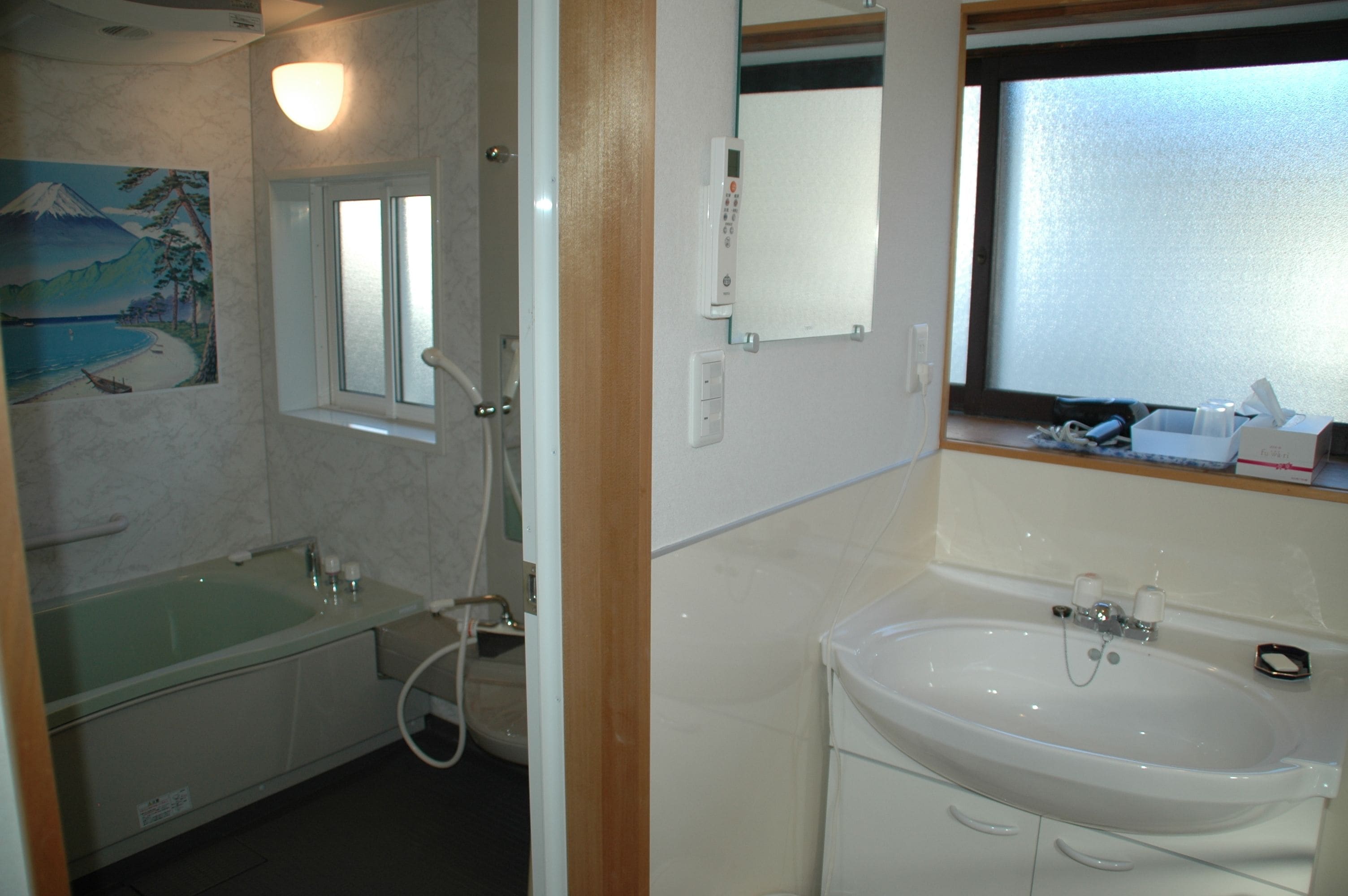 Cottage, 3 Bedrooms, Kitchenette | Bathroom | Separate tub and shower, free toiletries, hair dryer, bidet