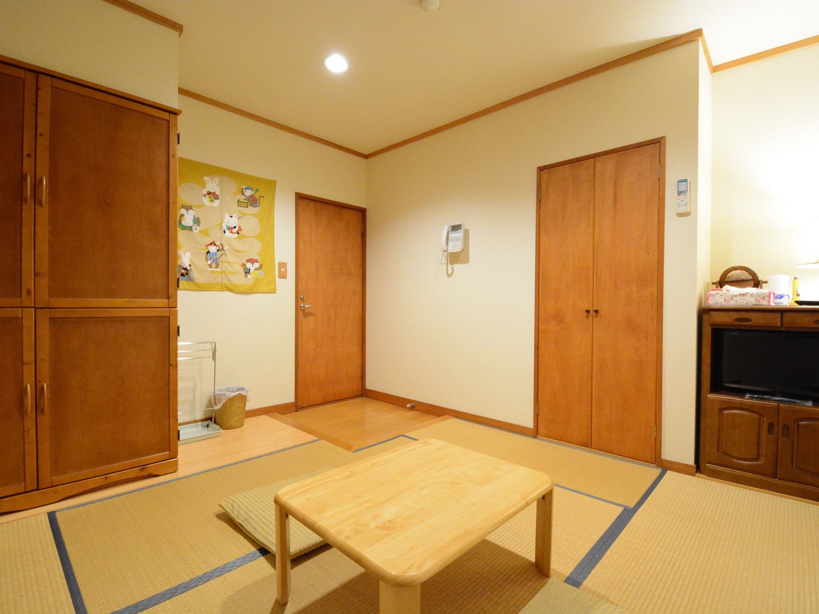 遮光窗帘、免费 WiFi