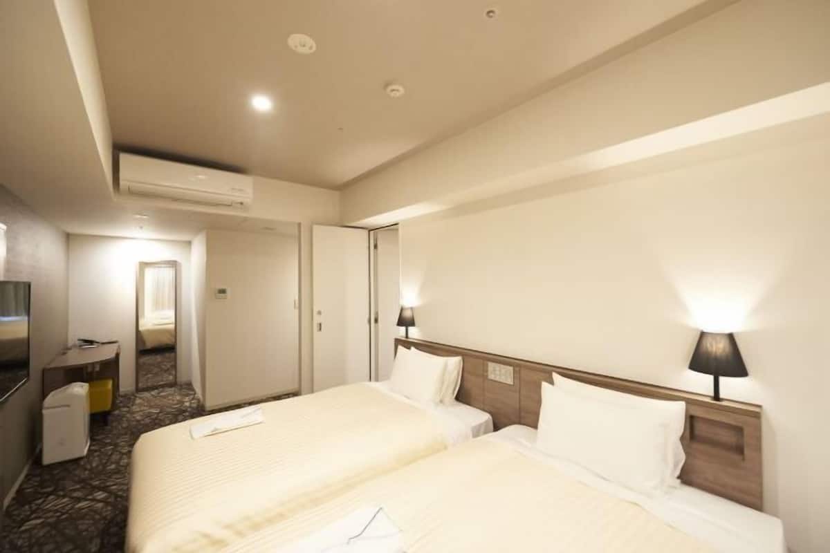 Decoración personalizada, muebles diferentes y escritorio