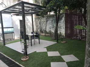 Garden - Lai Ming Hotel (Singapore)