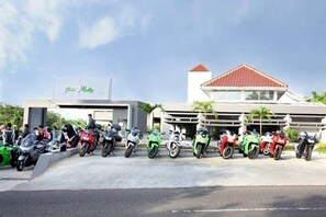 Free self parking - Green Valley Resort (Baturaden)