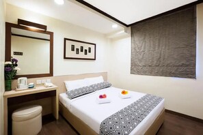 Superior Double Room | Free WiFi, bed sheets - Hotel 81 Fuji (Singapore)