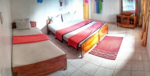 Triple Room | Desk - ABC Guest Inn & Restaurant (Haputhale)