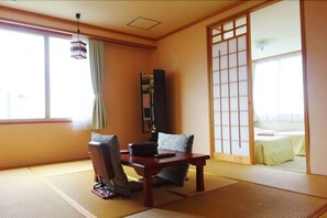 Western Room for 1-2 person | Living area | Flat-screen TV - Hotel Hakodateyama (Hakodate)