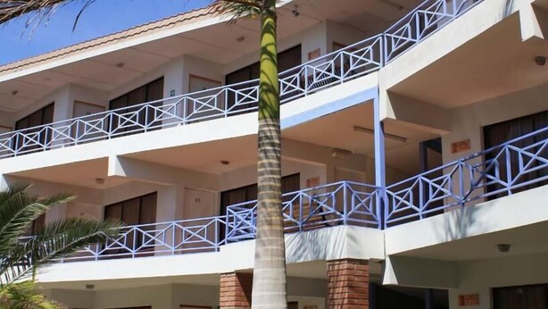 Front of property - Amable Hotel Avenida (Arica)