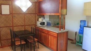 ห้องดีลักซ์ | บริการอาหารในห้องพัก
