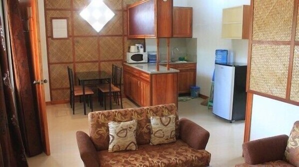 Deluxe Room | Living area - Nickles Park Resort and Apartments (Panglao)