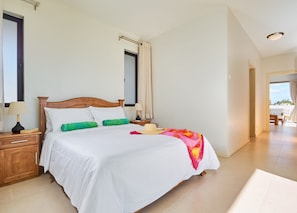 Appartement Penthouse, 3 chambres, vue sur la mer | 3 chambres, coffre-fort, lit de bébé (gratuit), accès au Wi-Fi (inclus)