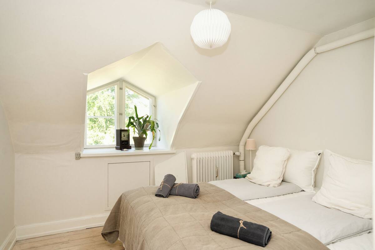 مكواة/لوح كي وأسرّة أطفال/رضّع وواي فاي مجانًا وملاءات أسرّة