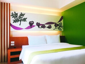 Habitación Deluxe, 1 cama matrimonial | Minibar, caja de seguridad en la habitación, escritorio y wifi gratis 